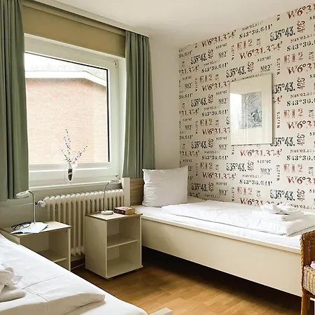 Seeadler 04, Sandwall